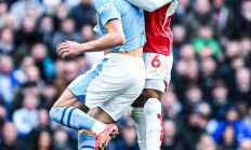 星空体育网址-曼城迎战阿贾克斯的激烈碰撞