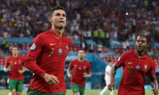 星空体育教练-包含俄罗斯迎战北马其顿，争夺晋级机会的词条