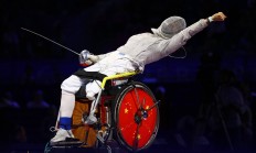 星空体育注册-冬季铁人三项比赛中法国选手称霸