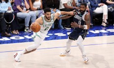 星空体育链接-独行侠击败凯尔特人，东契奇发挥出色