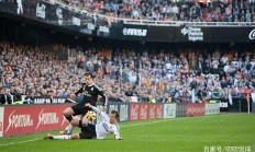 星空体育投注-包含斯图加特的赢球：三冠王重回巅峰的词条