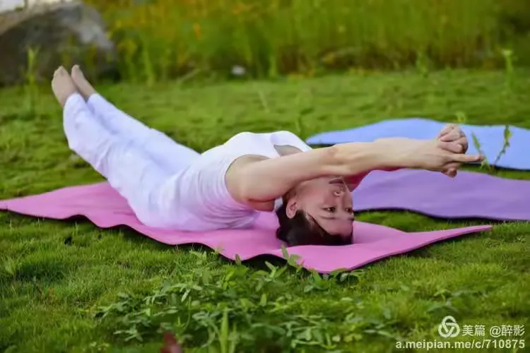 包含体坛百态人生：女足集体用坚毅信念突破自我的词条