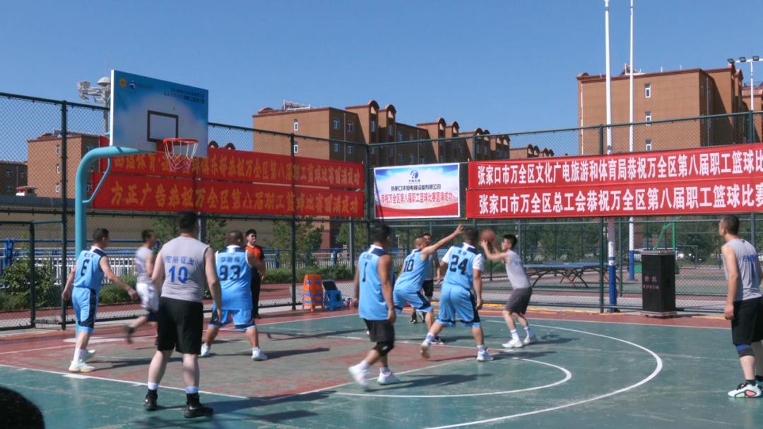 包含篮球舞台上再度上演，球场风暴激情澎湃的词条