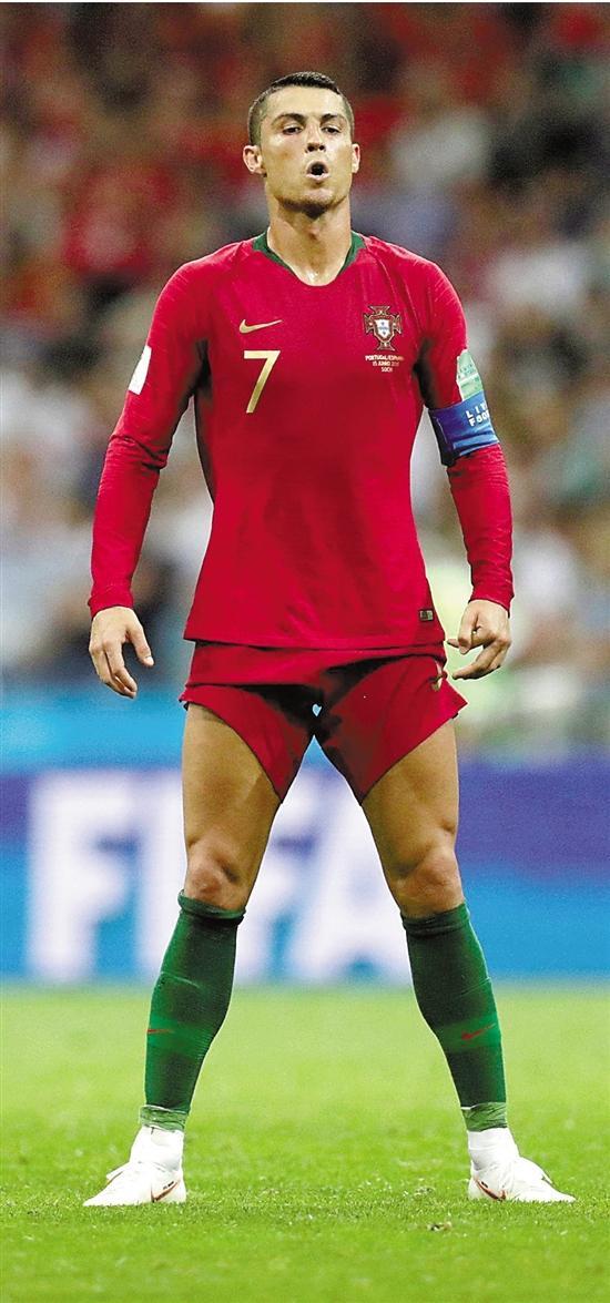 热那亚前锋完成帽子戏法,一战成名的简单介绍 热那亚前锋完成帽子戏法,一战成名的简单介绍