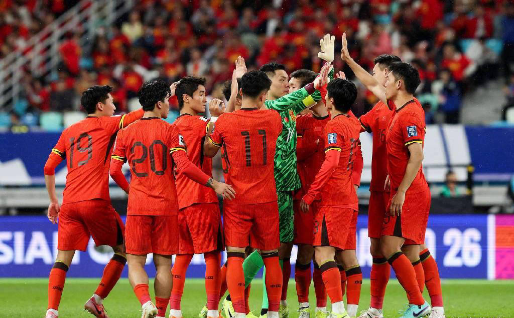 包含国内足球职业赛事：一场激情碰撞引人注目的词条