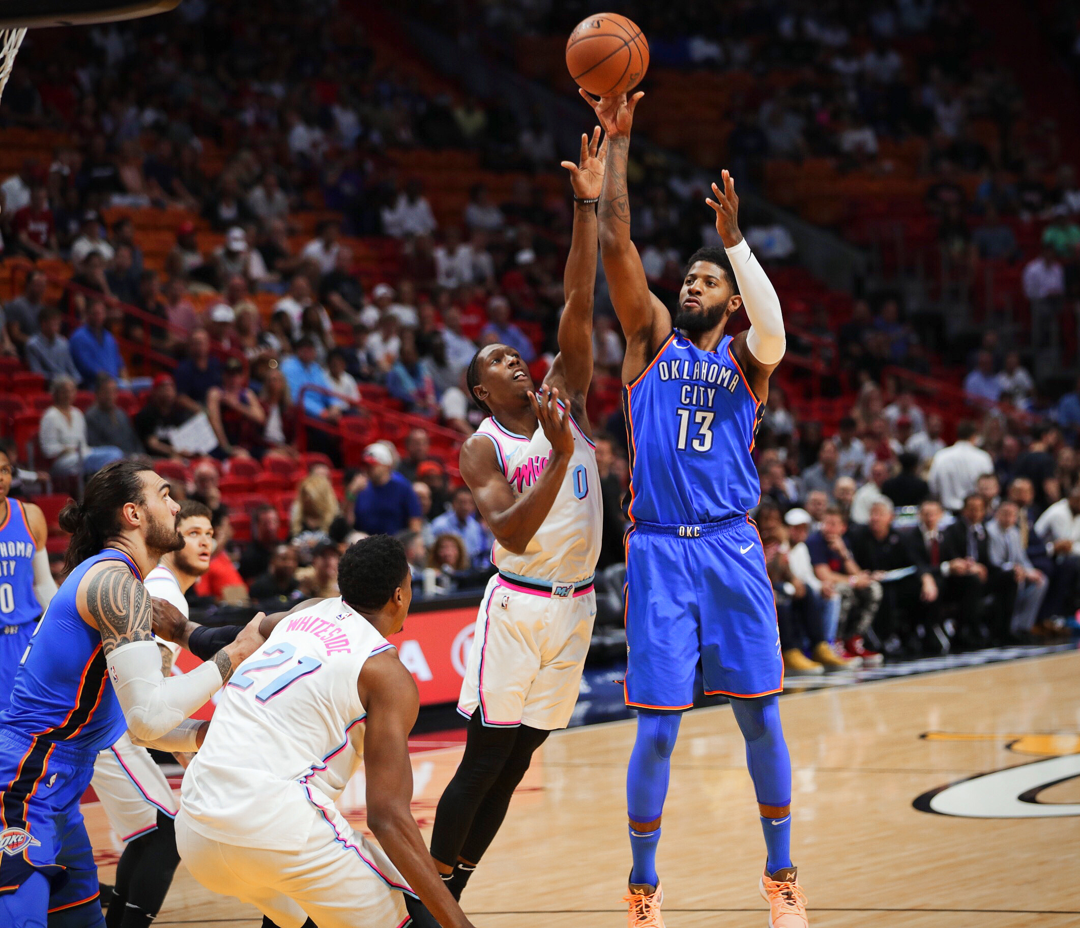 包含重庆斯威惊险逆转,球迷欢呼雀跃的词条 包含重庆斯威惊险逆转,球迷欢呼雀跃的词条