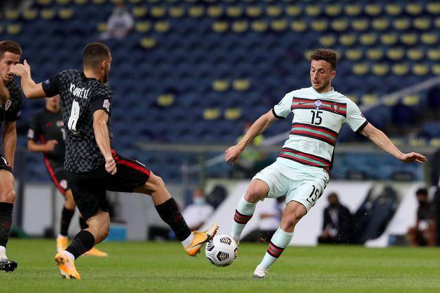 莫雷伦斯胜出反弹,势必追赶的简单介绍 莫雷伦斯胜出反弹,势必追赶的简单介绍