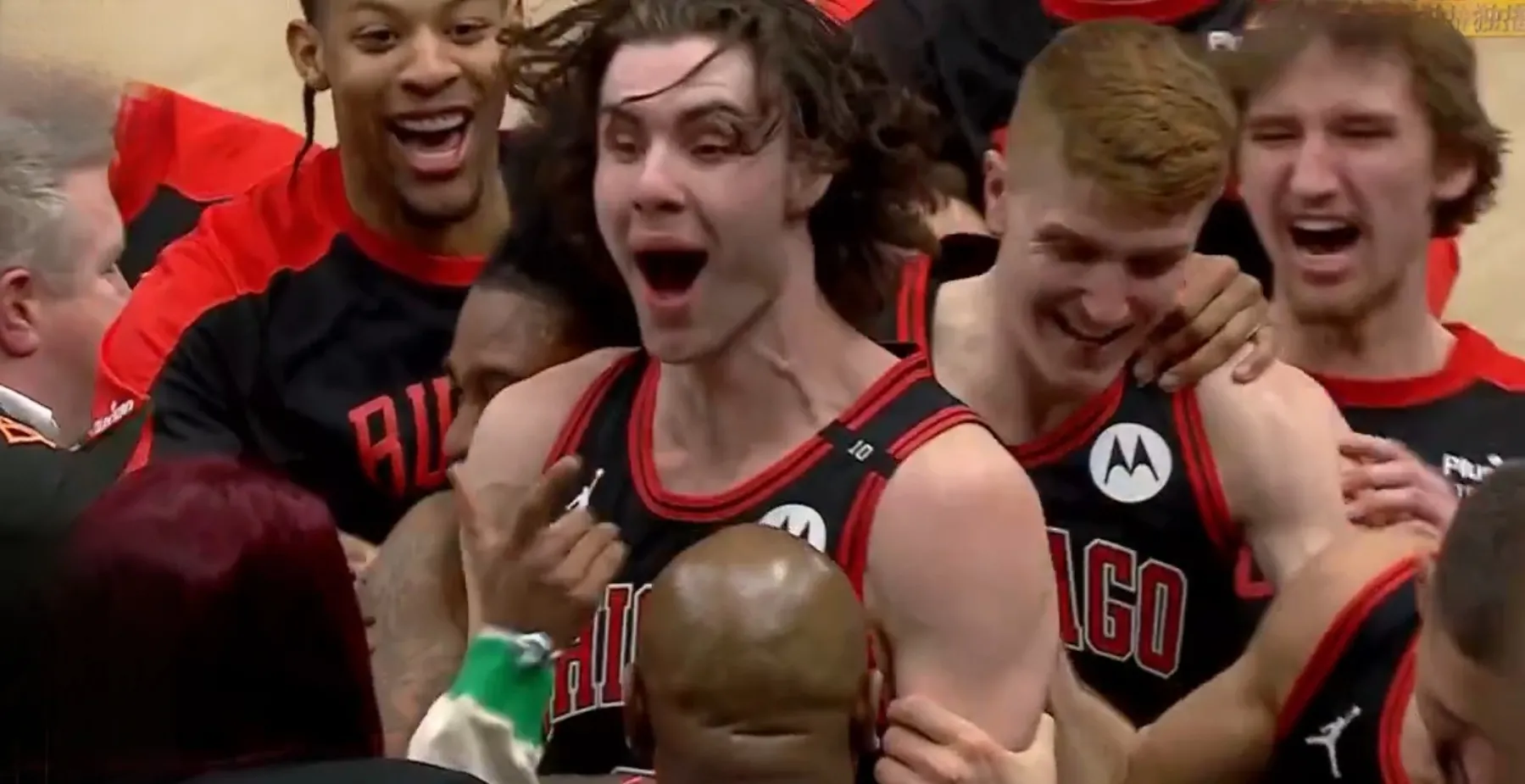 公牛击败魔术，取得两连胜的简单介绍