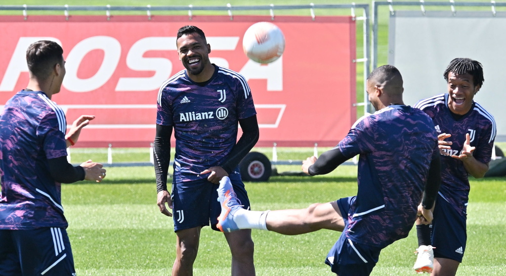 尤文图斯球员集中训练备战下一场比赛