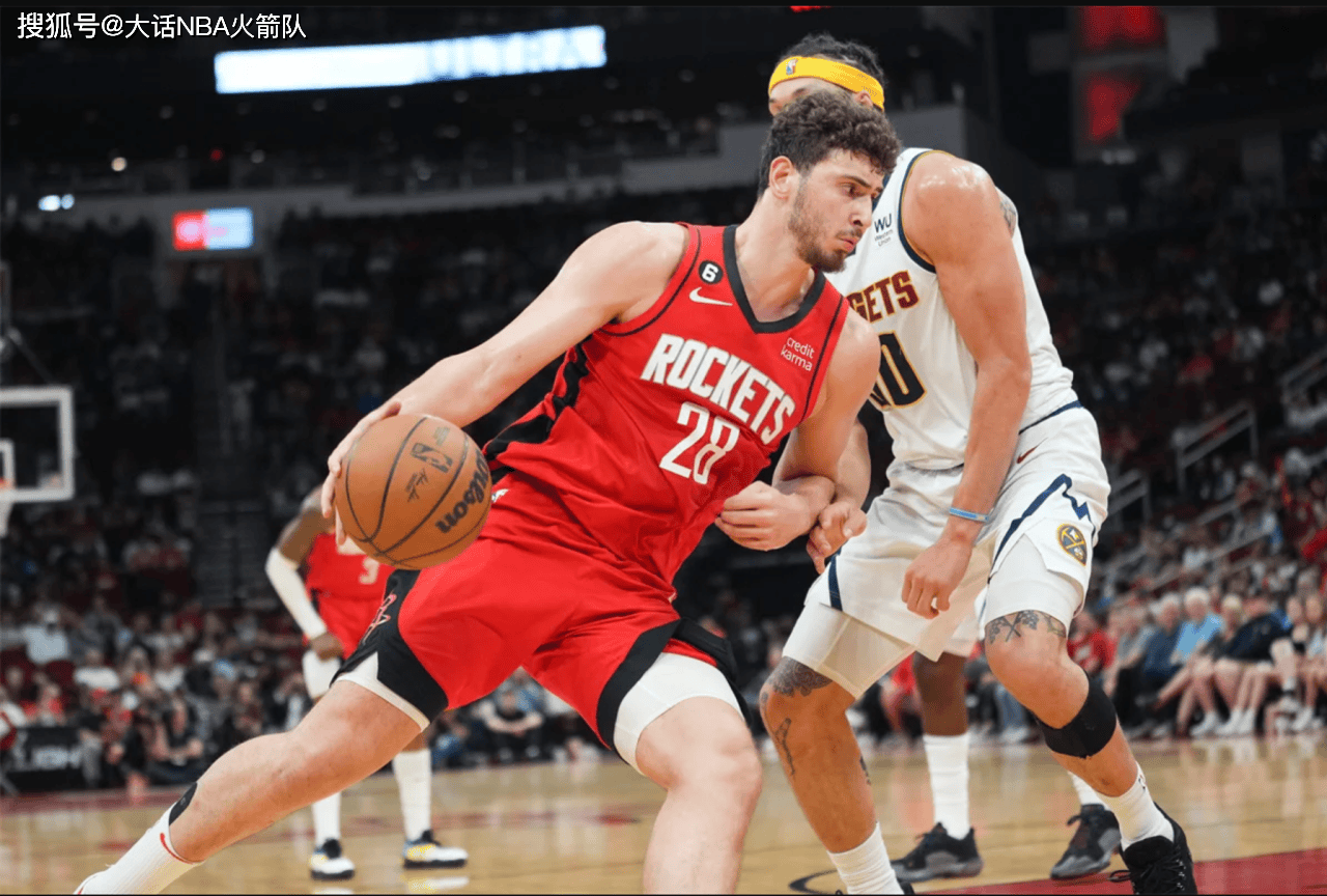 火箭新援迎来首秀，立即融入球队氛围