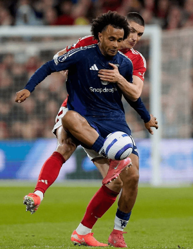 包含球员个人突破表现出色，前锋射正率颇高的词条