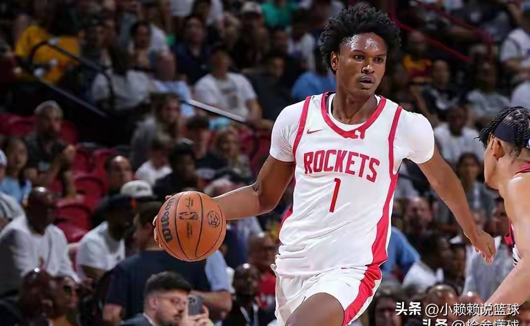 关于猛龙队老将在季后赛中策应表现优异成为球队关键人物的信息