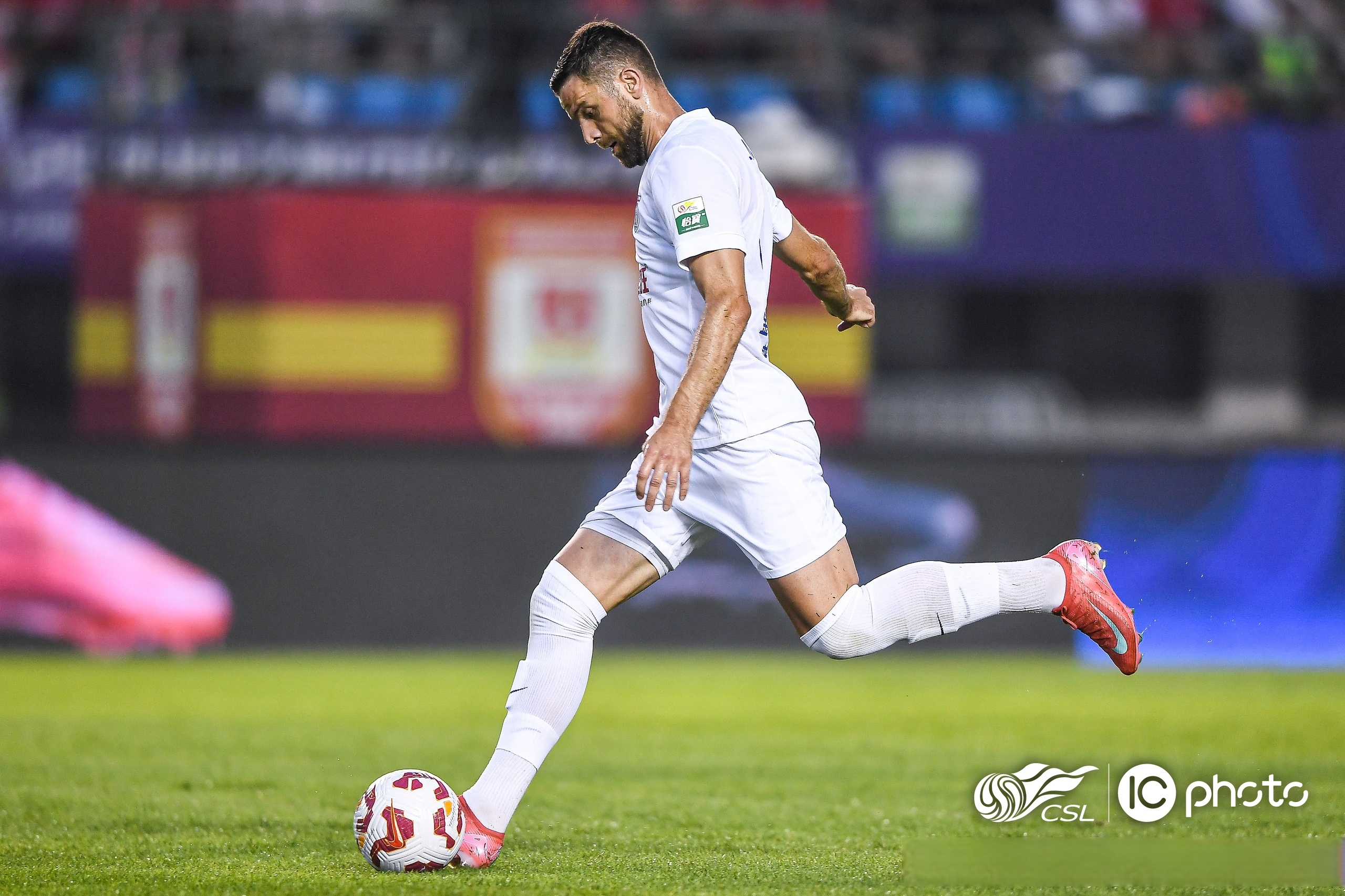 阿塞拜疆队客场取得重要胜利,表现出色 阿塞拜疆队客场取得重要胜利,表现出色